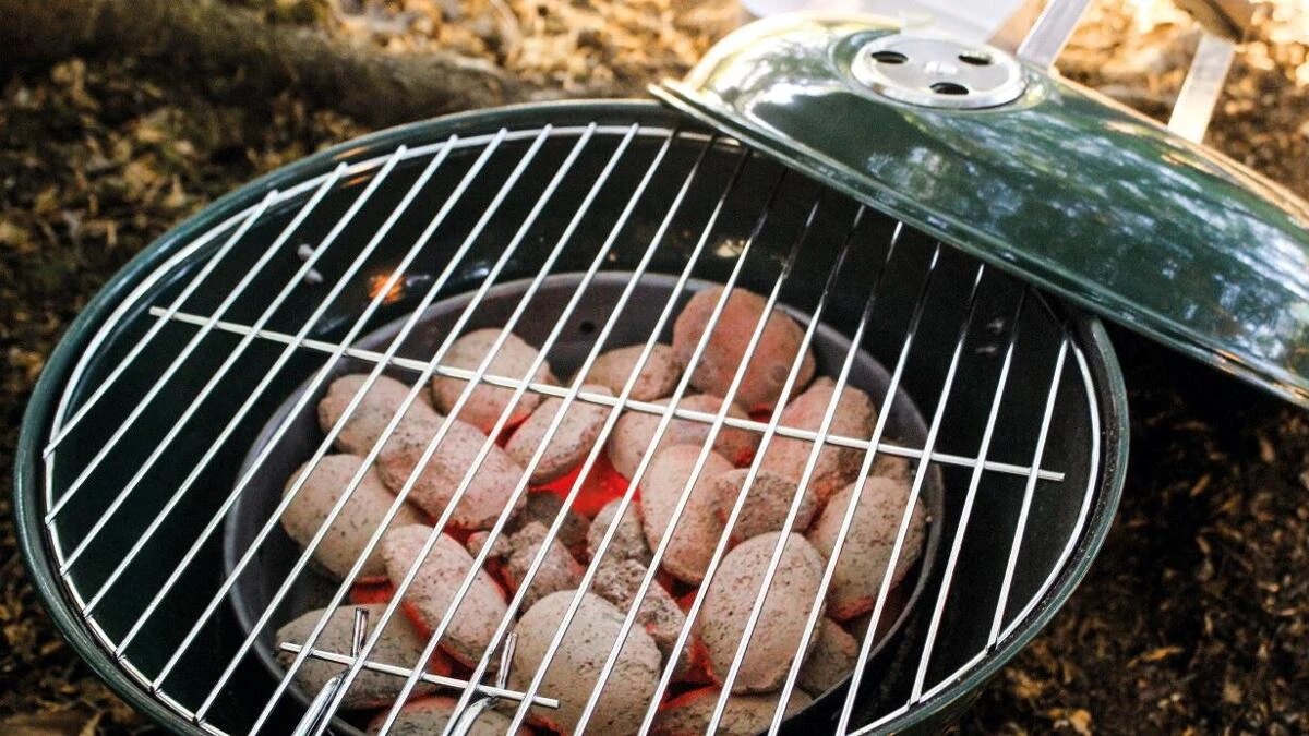 Easy Camp Adventure Holzkohlegrill, 35x36cm, Grün – Bild 8