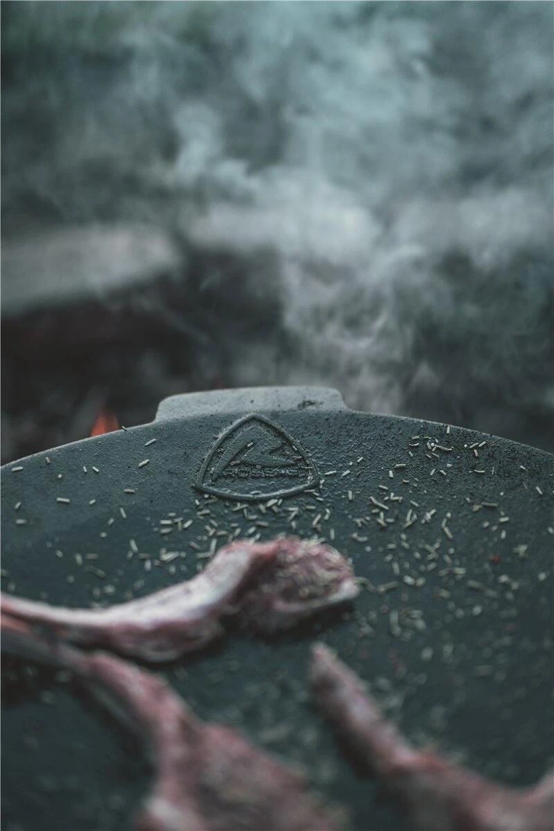 Robens Bighorn Pfanne, 3-Beinig, 48x44x23cm, Schwarz â Bild 3