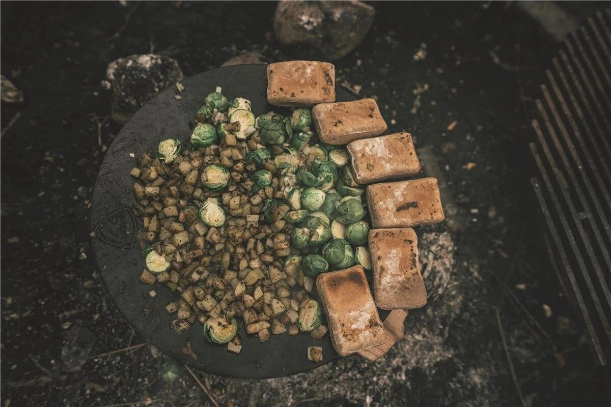 Robens Bighorn Pfanne, 3-Beinig, 48x44x23cm, Schwarz â Bild 10