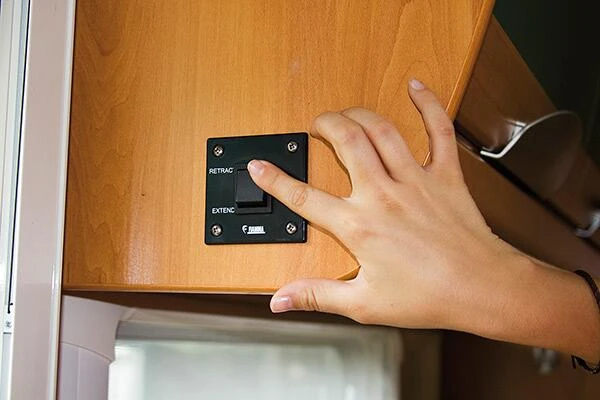 Fiamma F65S 12V-Motor-Kit, Integriert – Bild 2