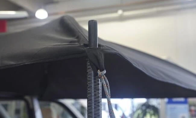 Isabella Asa Van-Sonnendach, 252x235cm, Schwarz – Bild 3